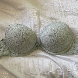 VS light green bra